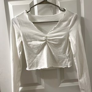 xs white long sleeve crop top!